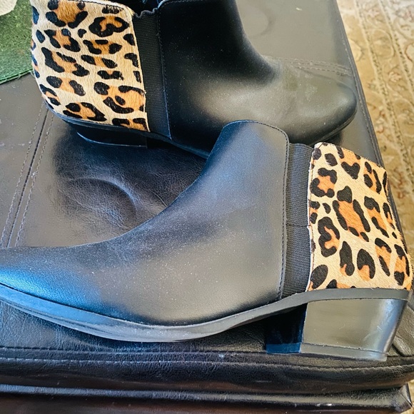 Apri Black and Leopard Booties (9) Like New! - Picture 5 of 7